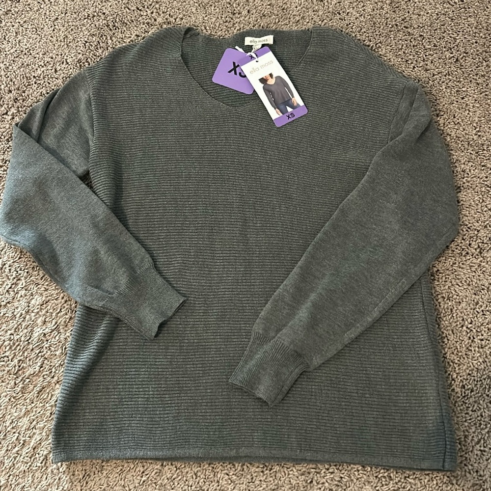 Ella Moss gray sweater